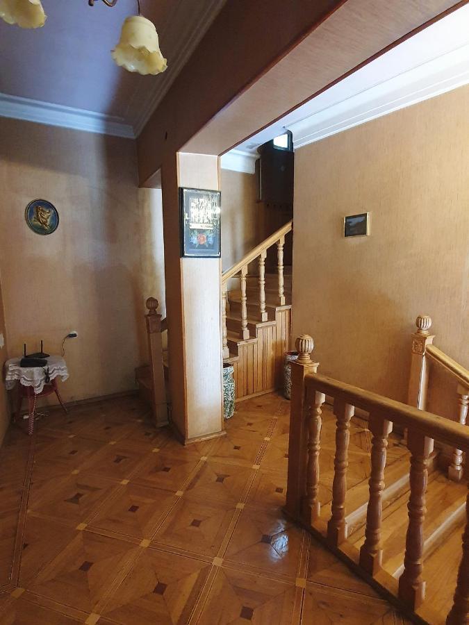 Guest House Raisa 딜리잔 외부 사진